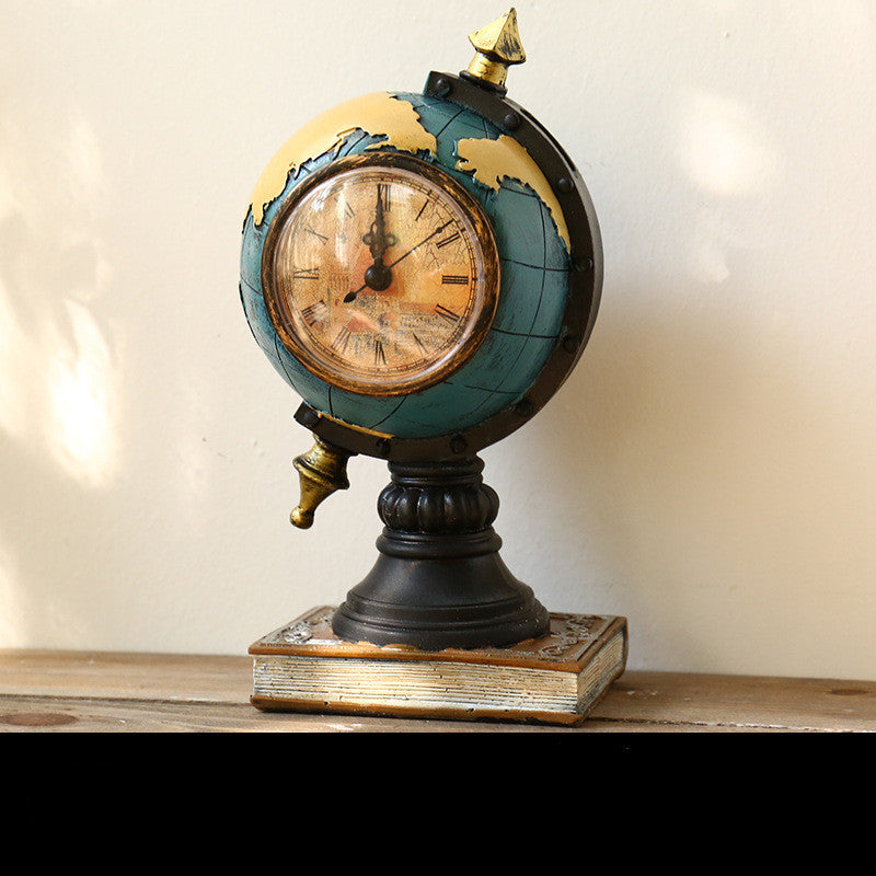 Synthetic resin clock
