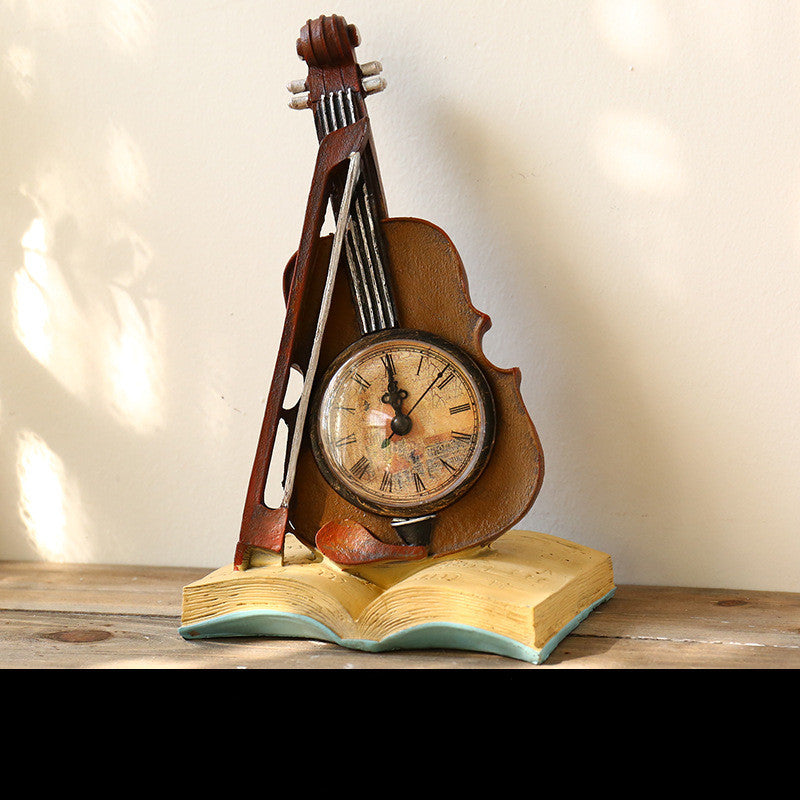 Synthetic resin clock