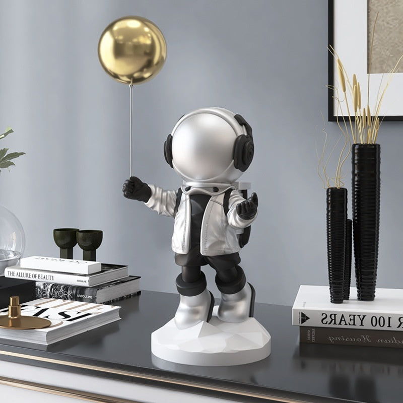 Light Luxury Astronaut Ornament Collection