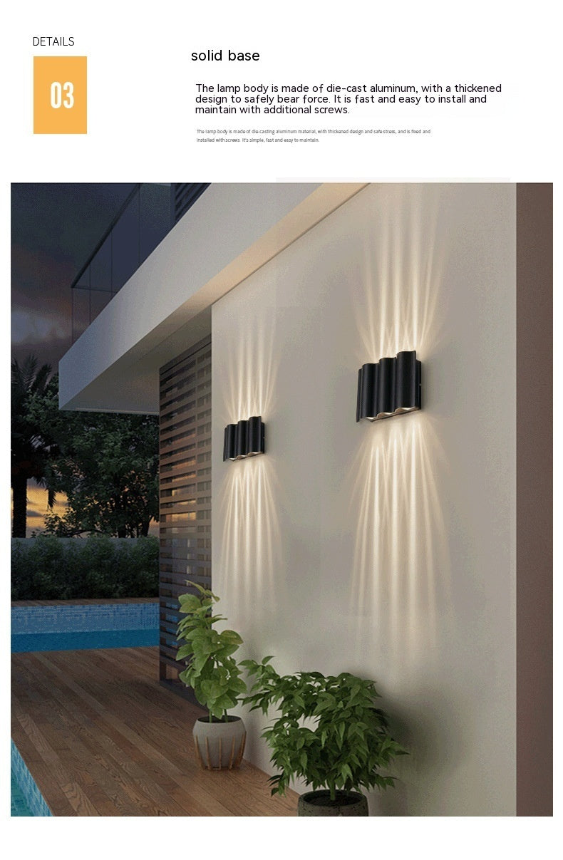 Modern Elegance Wall Lamp