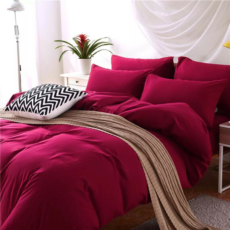 Monochrome Set Of Bed Linen