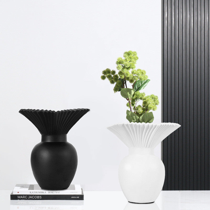 Minimalist Creative Resin Vase