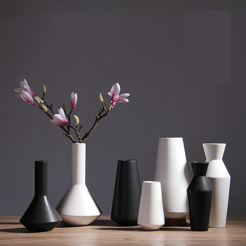 Simple and Modern Geometric Porcelain Vase