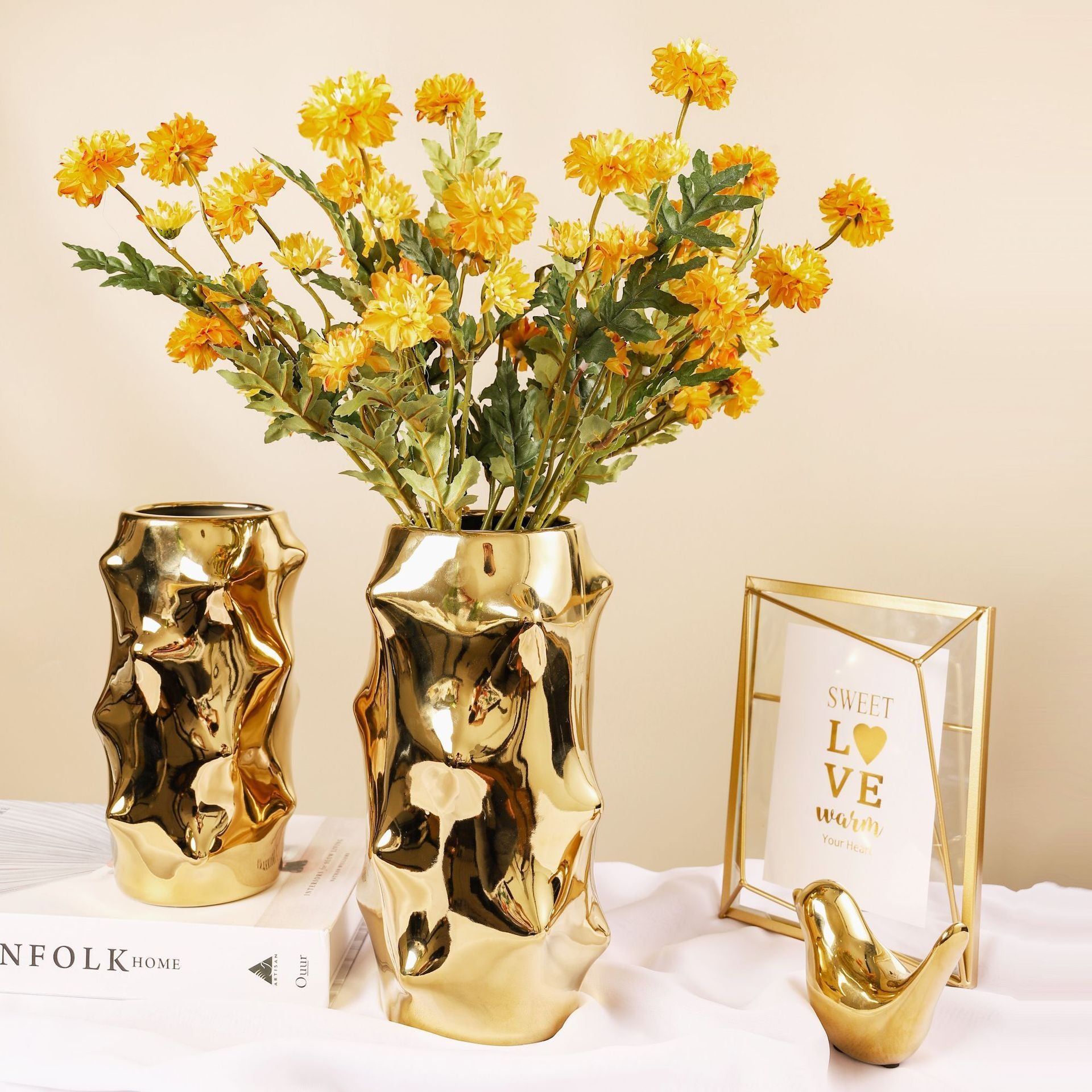 Nordic Electroplating Golden Simple Creative Ceramic Vase Model Room Soft Decoration