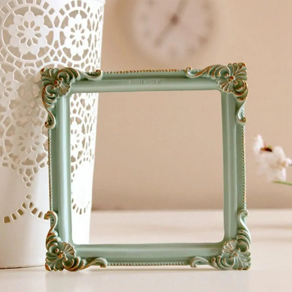 Retro Resin Photo Frame