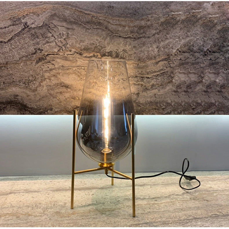 Minimalist Metal Table Lamp