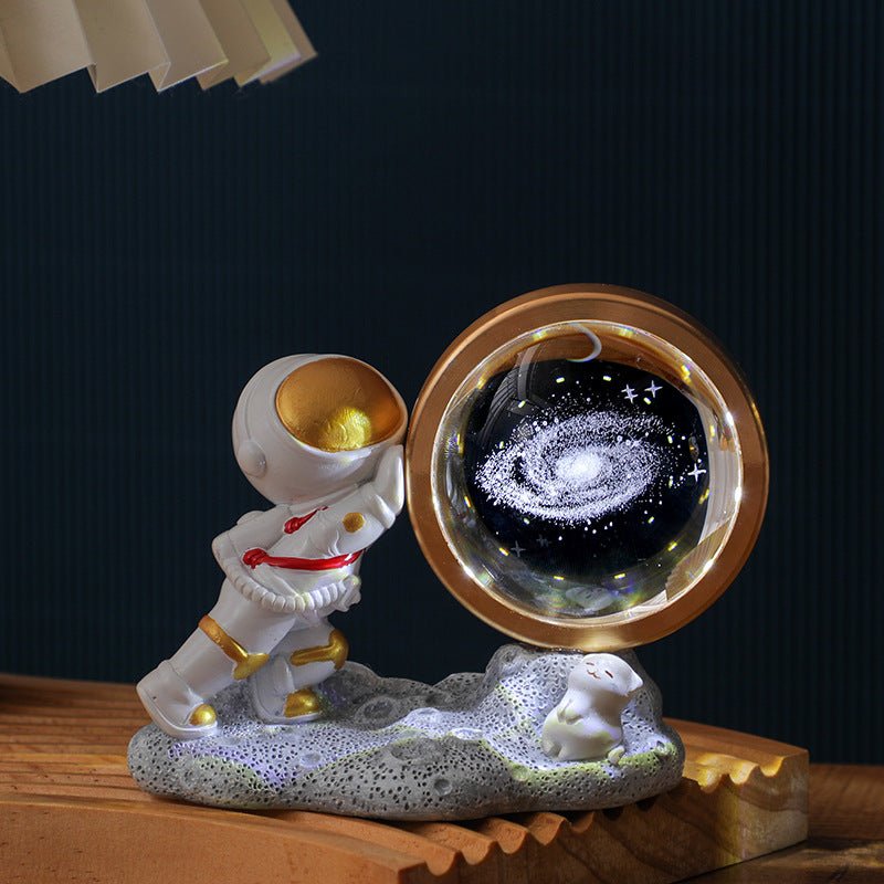 Astronaut Crystal Ball - Max&Mark Home Decor