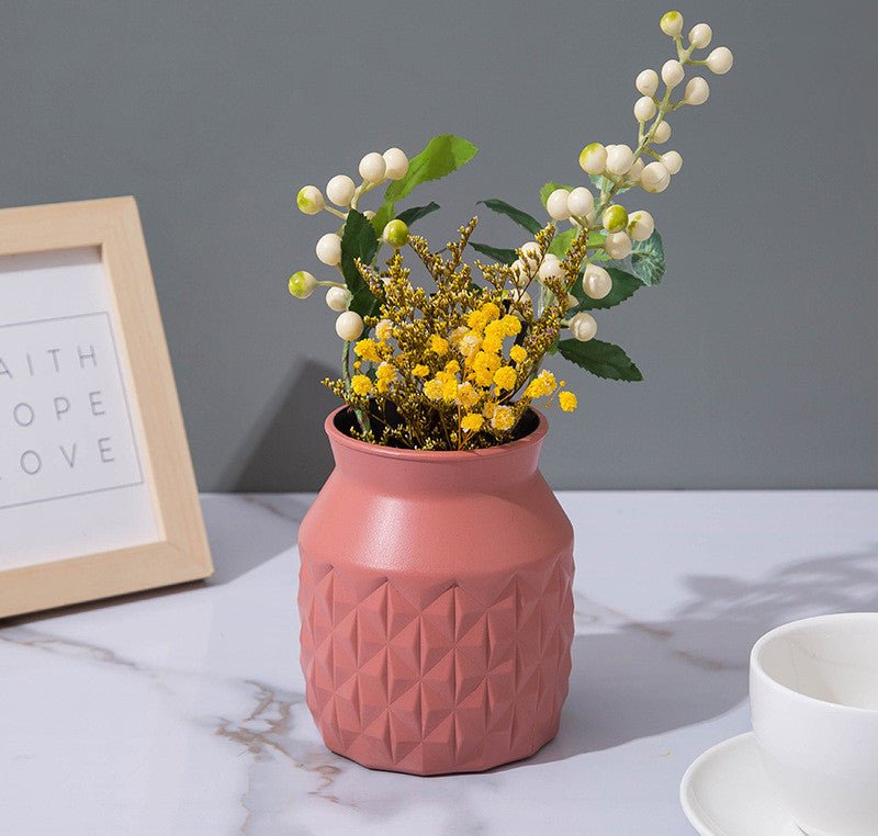 Durable Plastic Vase For Nordic Style Flower Arrangements - Max&Mark Home Decor
