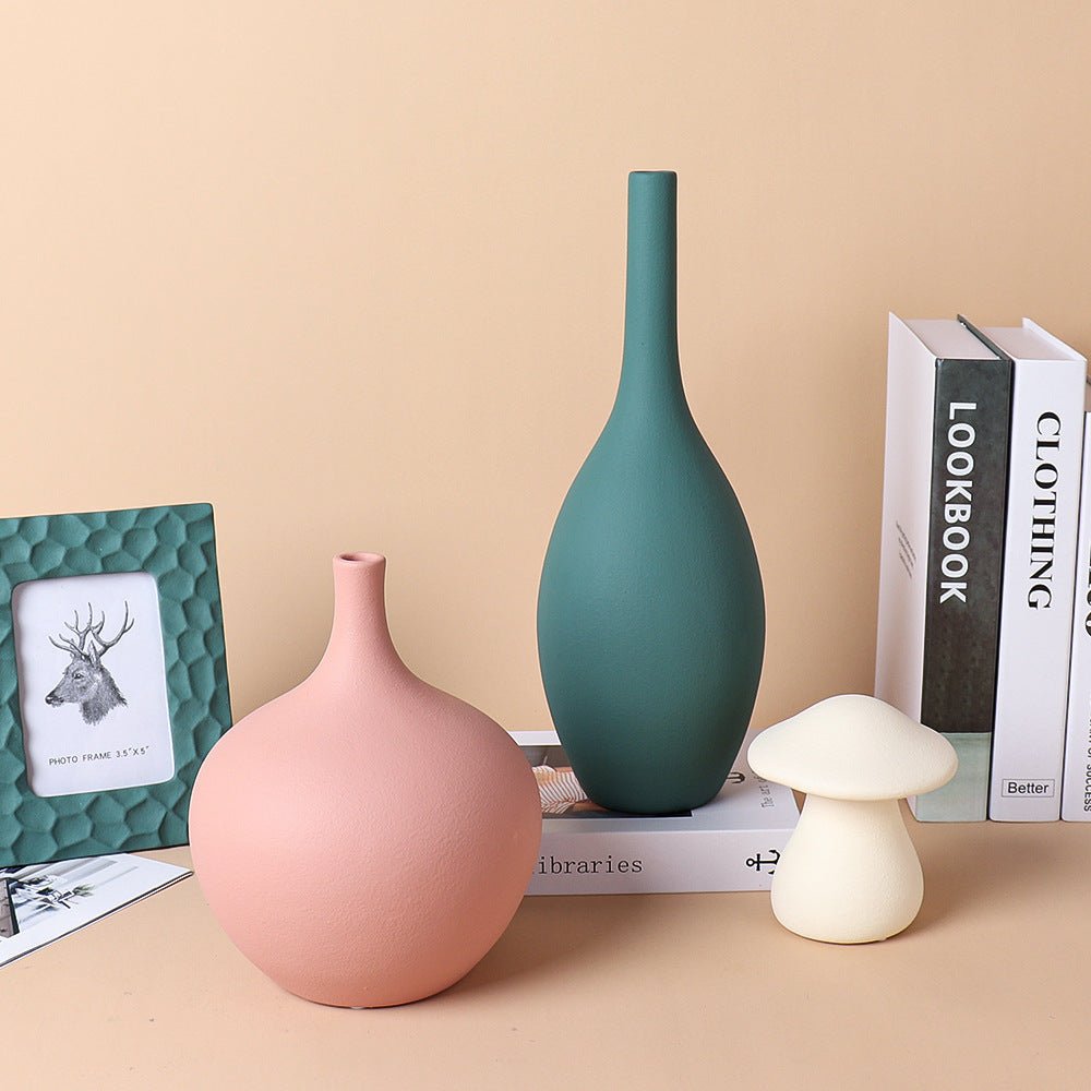 Elegance in Porcelain: Nordic Style Ceramic Flower Vase Collection - Max&Mark Home Decor