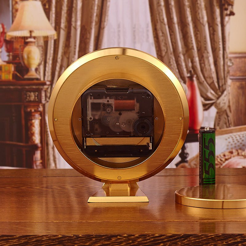 Eternal Elegance" Golden Quartz Metal Table Clock - Max&Mark Home Decor