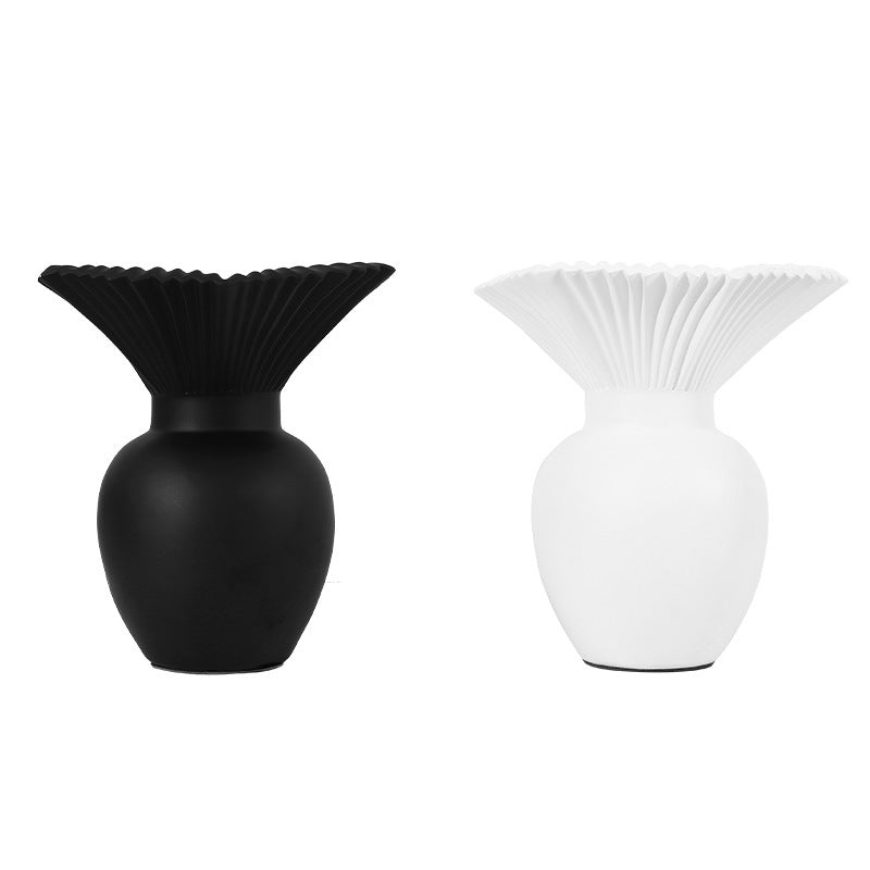 Minimalist Creative Resin Vase