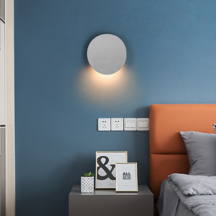 Outdoor wall lamp in the shape of the moon